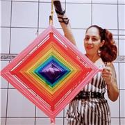 História da arte por outra ótica, permeando aspectos históricos e movimentos de arte desde os primórdios